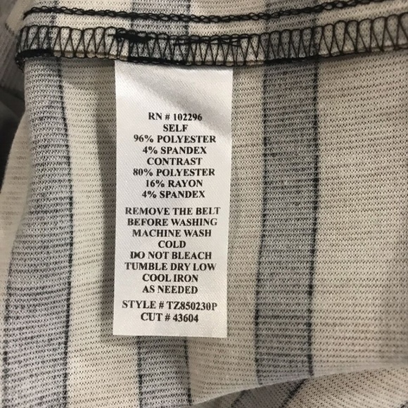 Connected Apparel  Striped  Dress Size 12P Petite - Picture 8 of 8